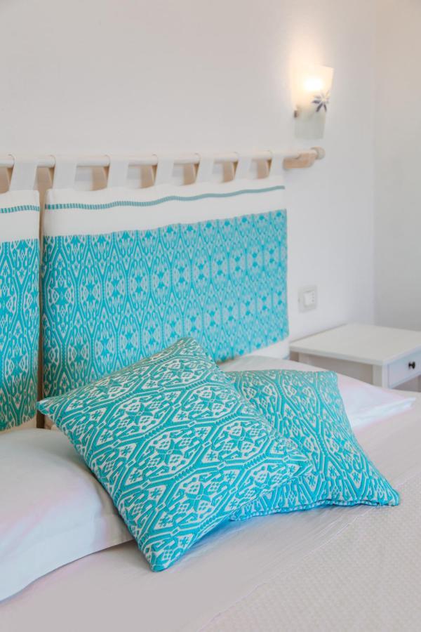 Controvento Bed & Breakfast La Maddalena  Bagian luar foto